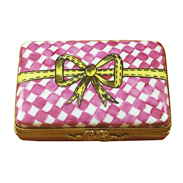 Pink/White Gift Box with Chocolates