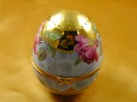 Light blue & gold egg with roses Light blue & gold egg with roses