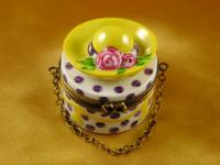Hat box yellow/purple Hat box yellow/purple