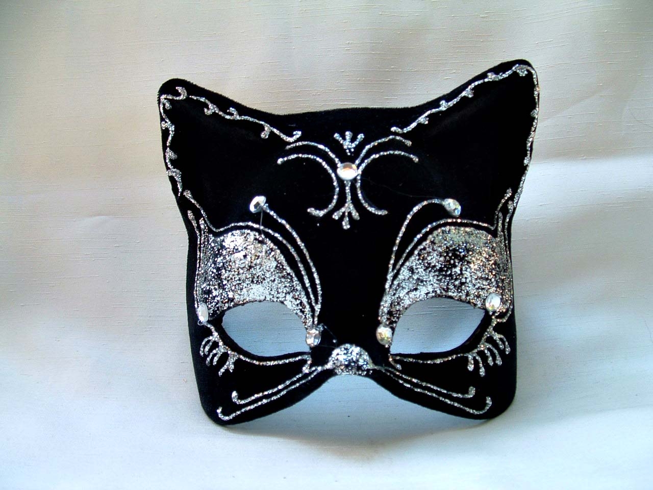 Cat Velvet w/Silver Glitter Venetian Mask Cat Velvet w/Silver Glitter Venetian Mask