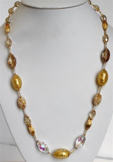 Glamor White/Gold Necklace (Long)