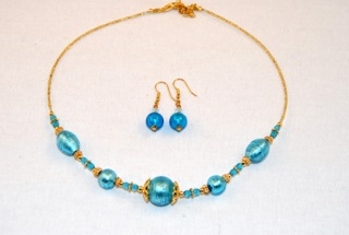 Aqua murano glass oval and globes necklace and earrings