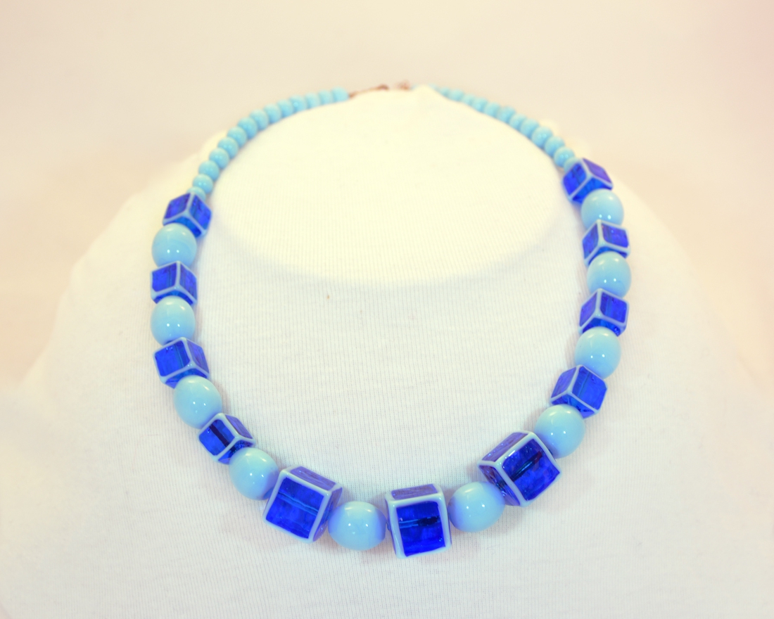 Cubo Bead Murano Glass Necklace