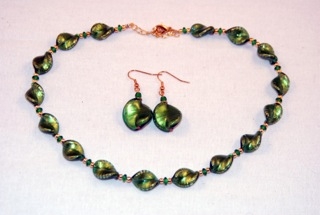 Emerald murano glass small twists necklace and earrings