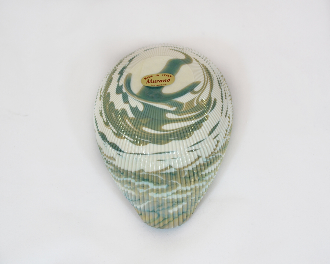 Mignon Shell Murano glass Ivory and turquoise bowl