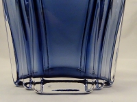 Luxurious Blue Glass Decanter Luxurious Blue Glass Decanter