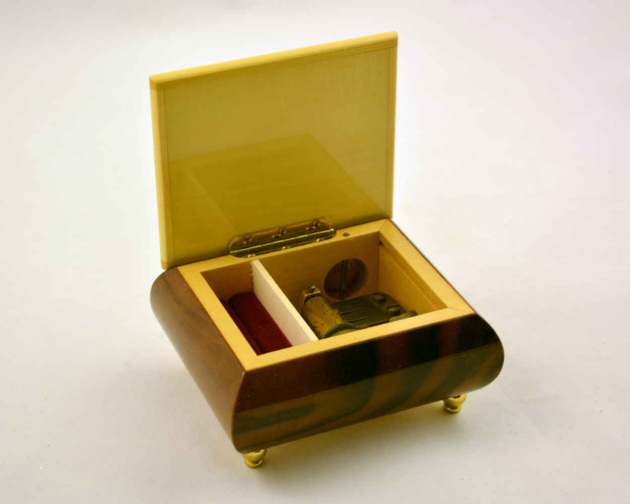 High Gloss music box with violin inlay