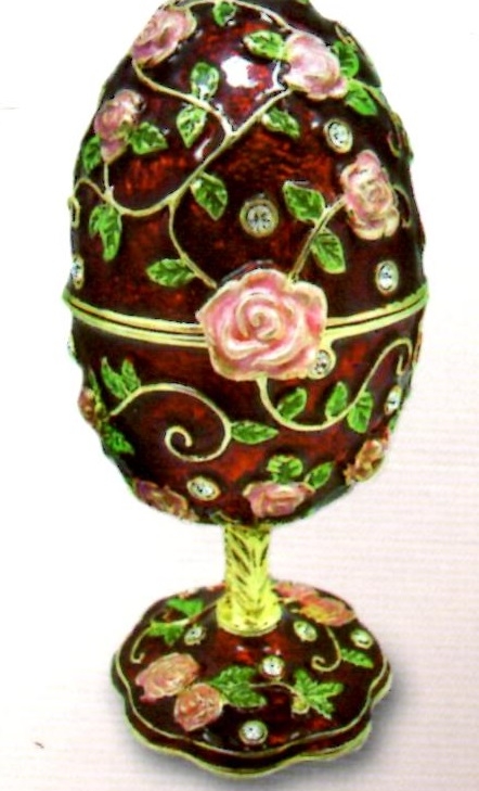 Musical jewelry egg with roses