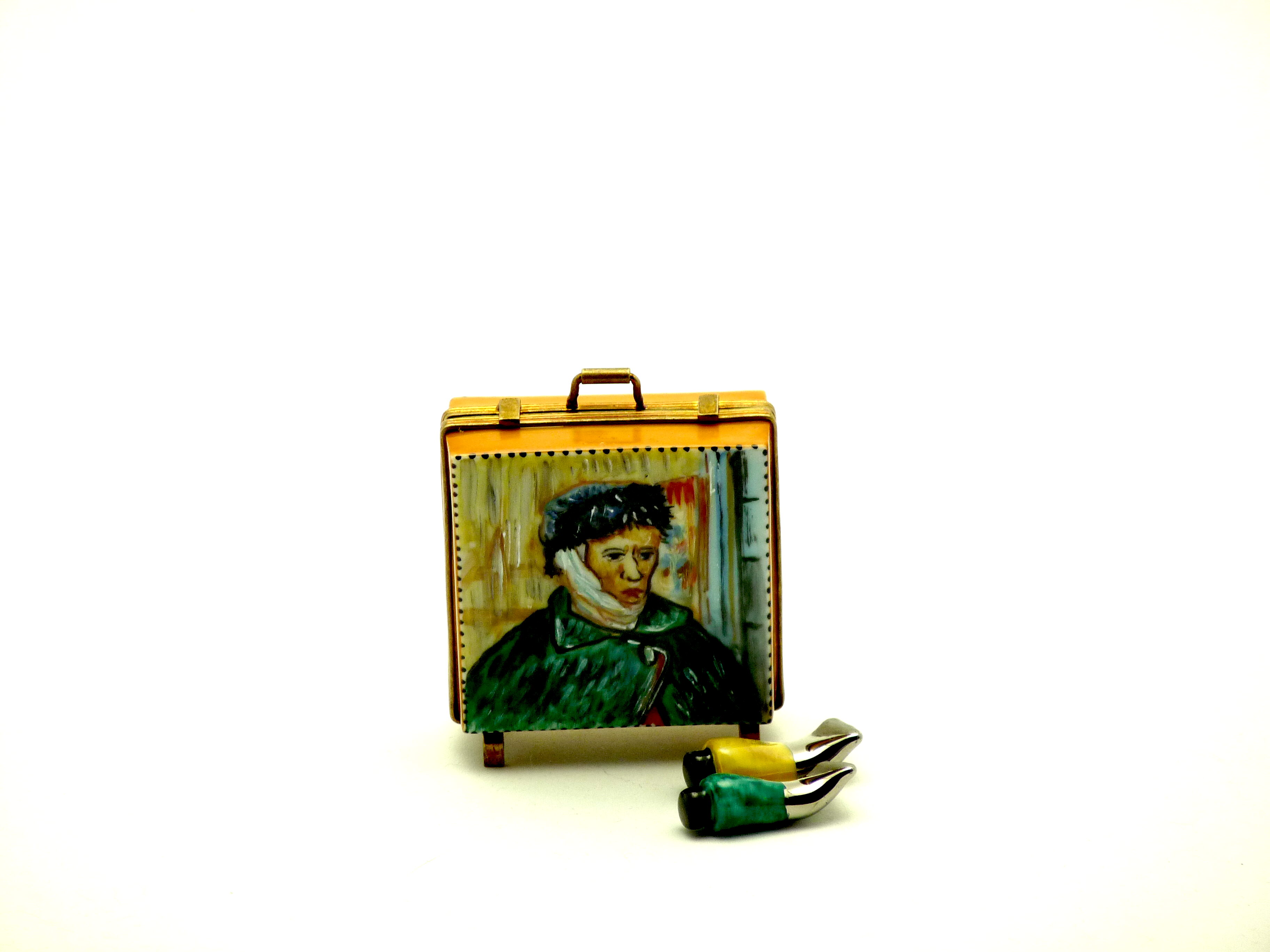 Suitcase Van Gogh with paint tubes
