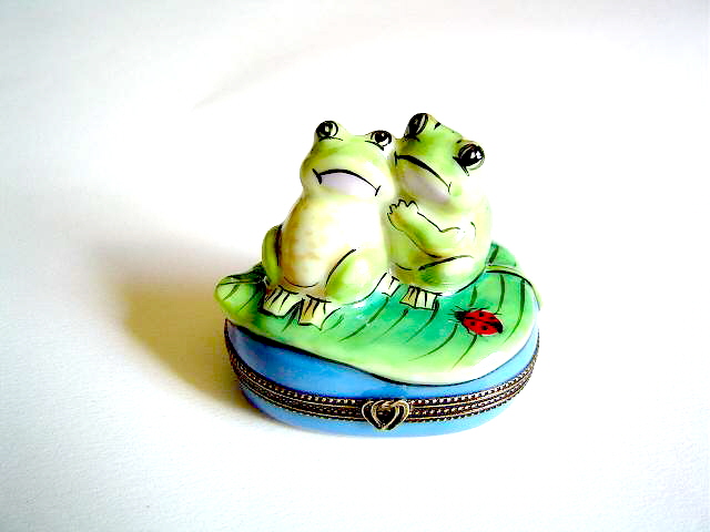 Frog couple