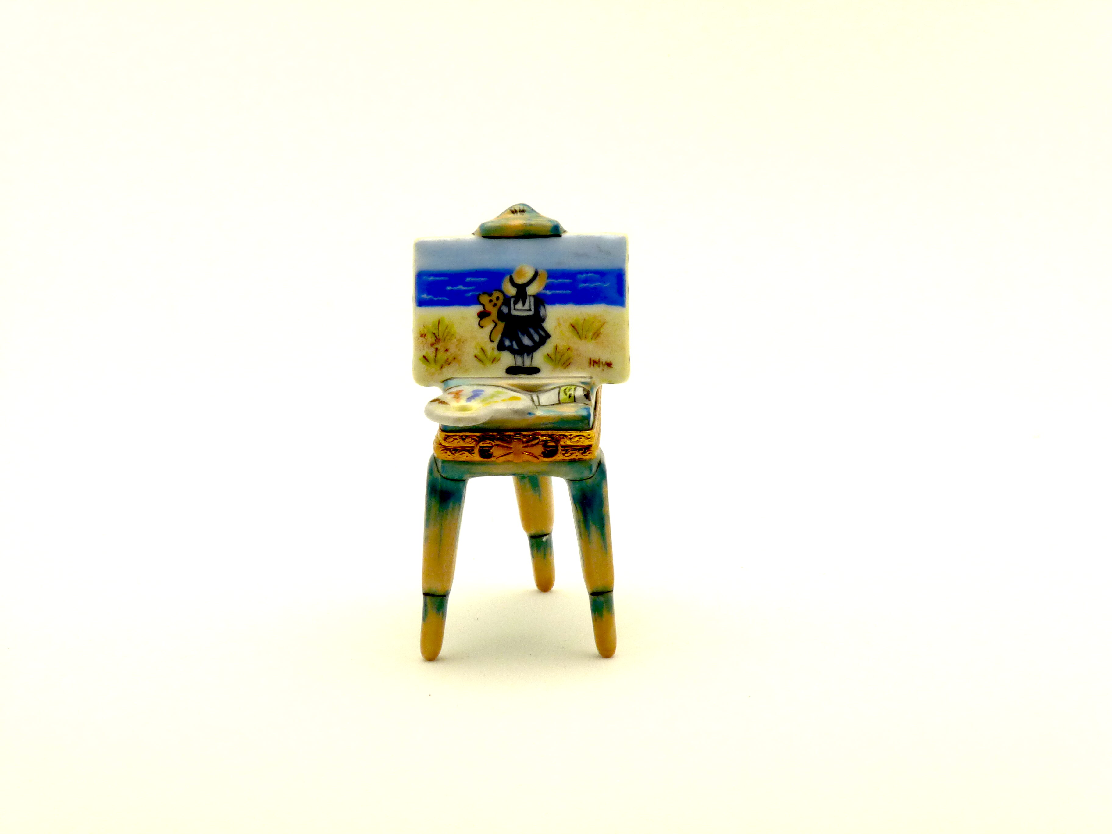 Easel w/Girl & Seashore