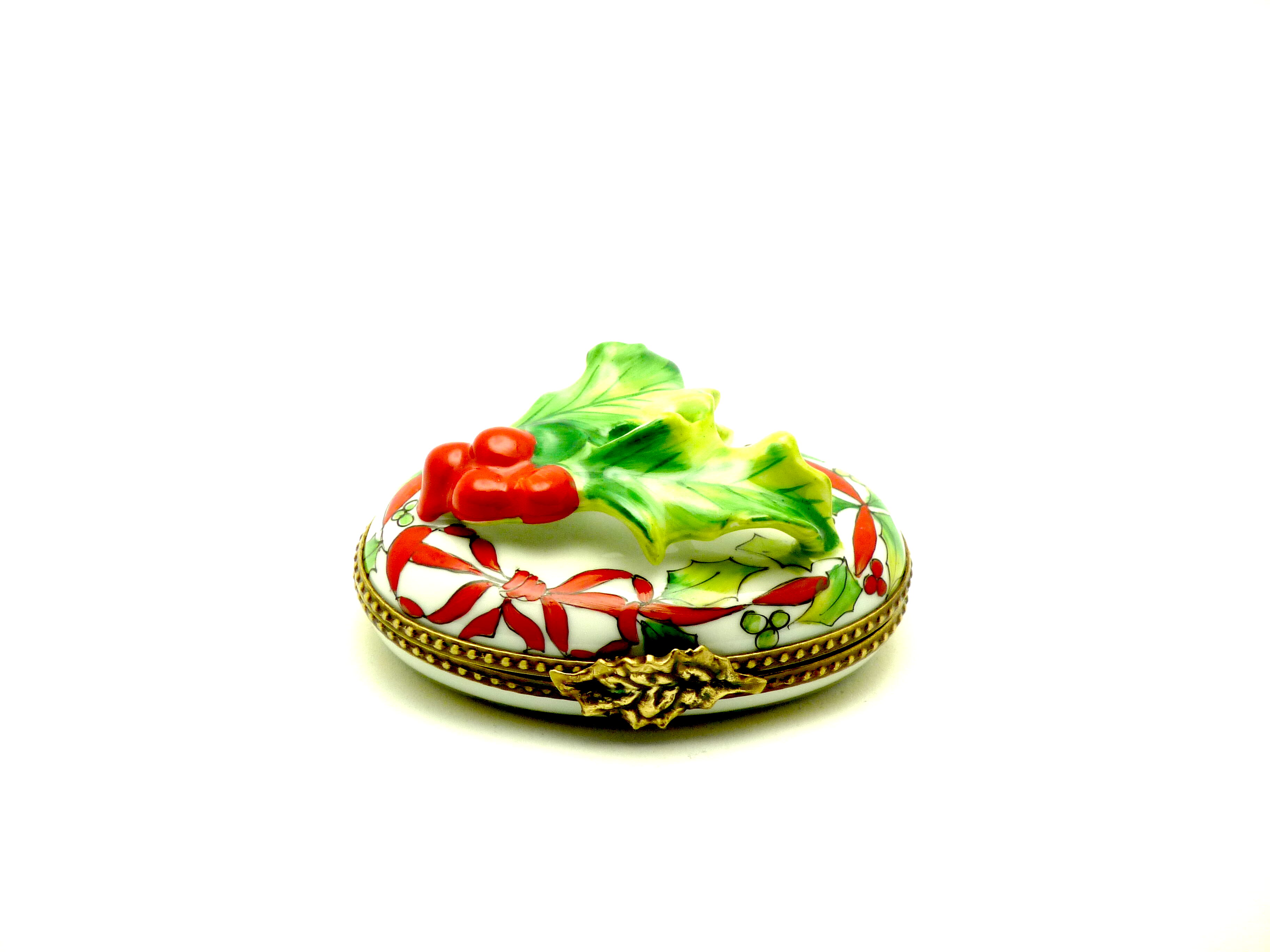 Holy leaf on oval -3D