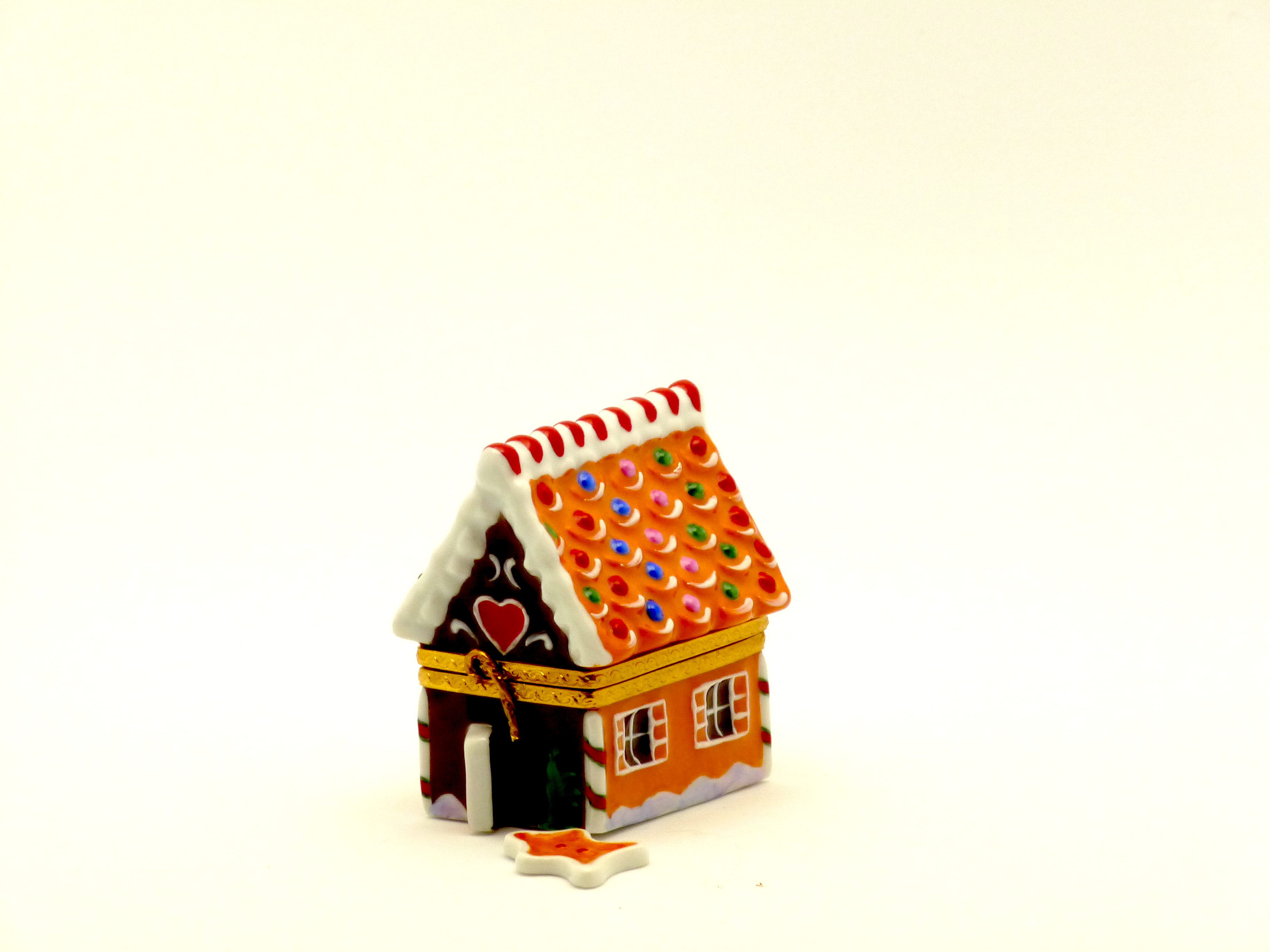 Gingerbread House with Ginger Man