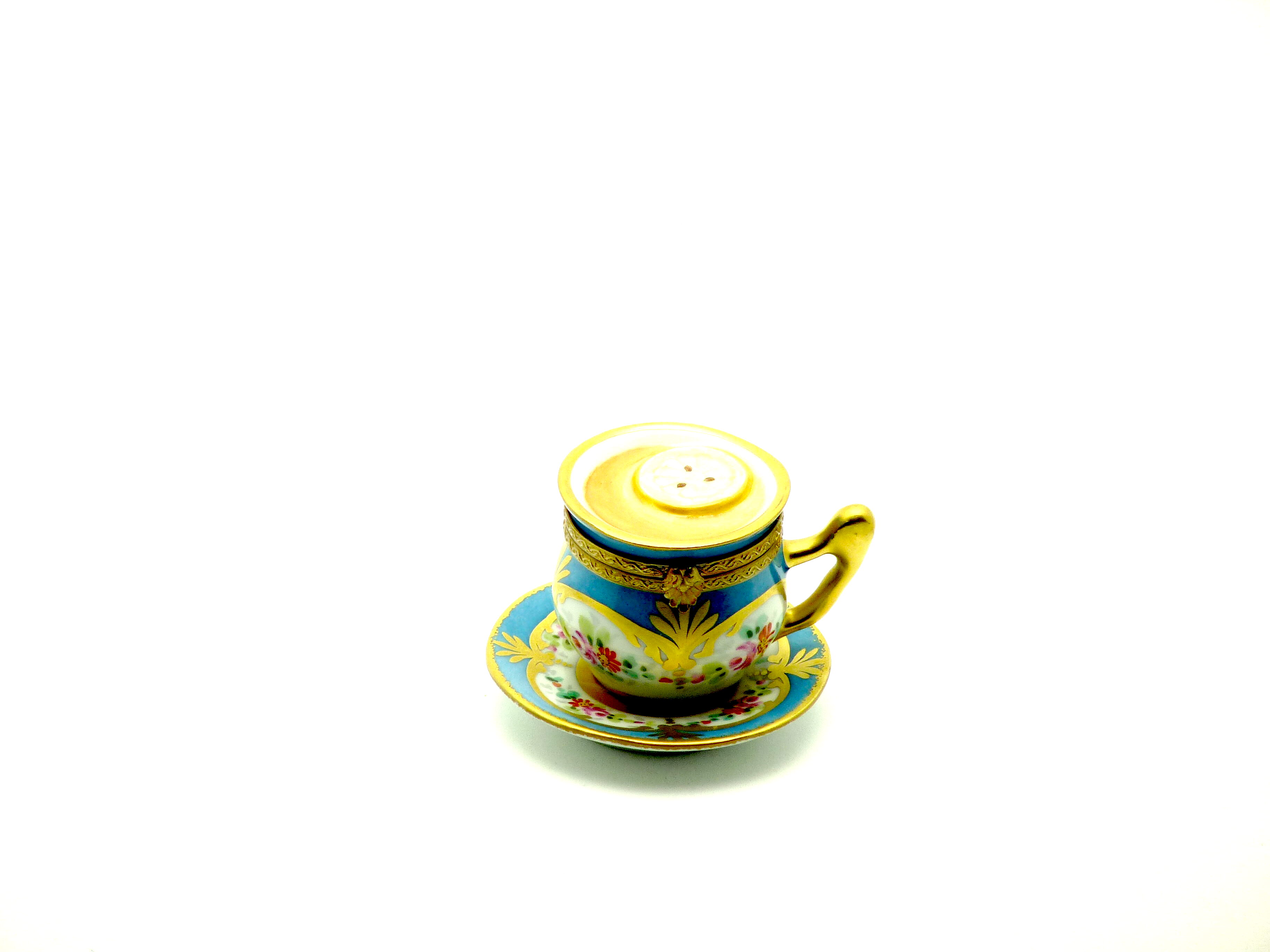 Tea cup & saucer - blue ribbons