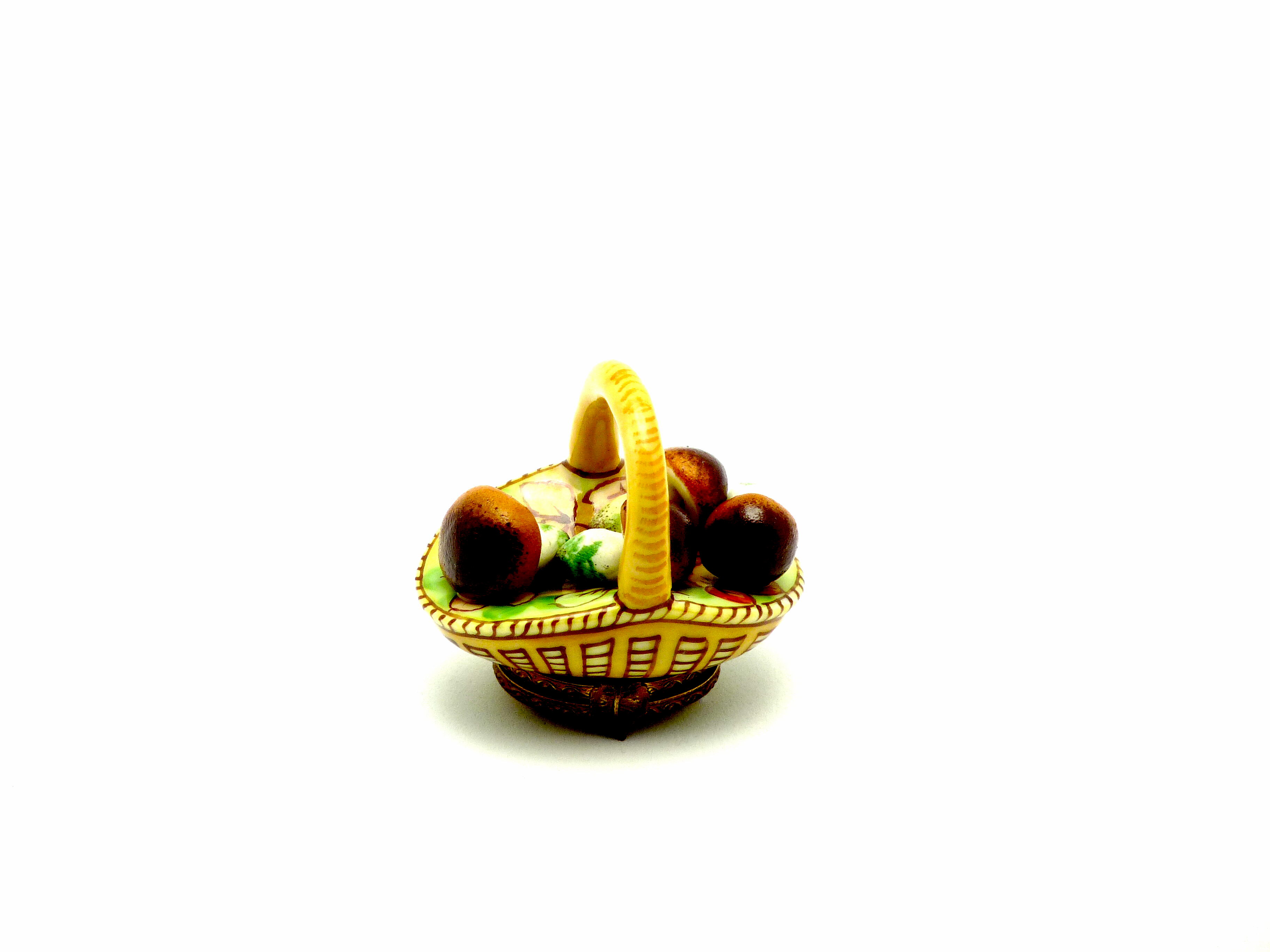 Basket with mushrooms..
