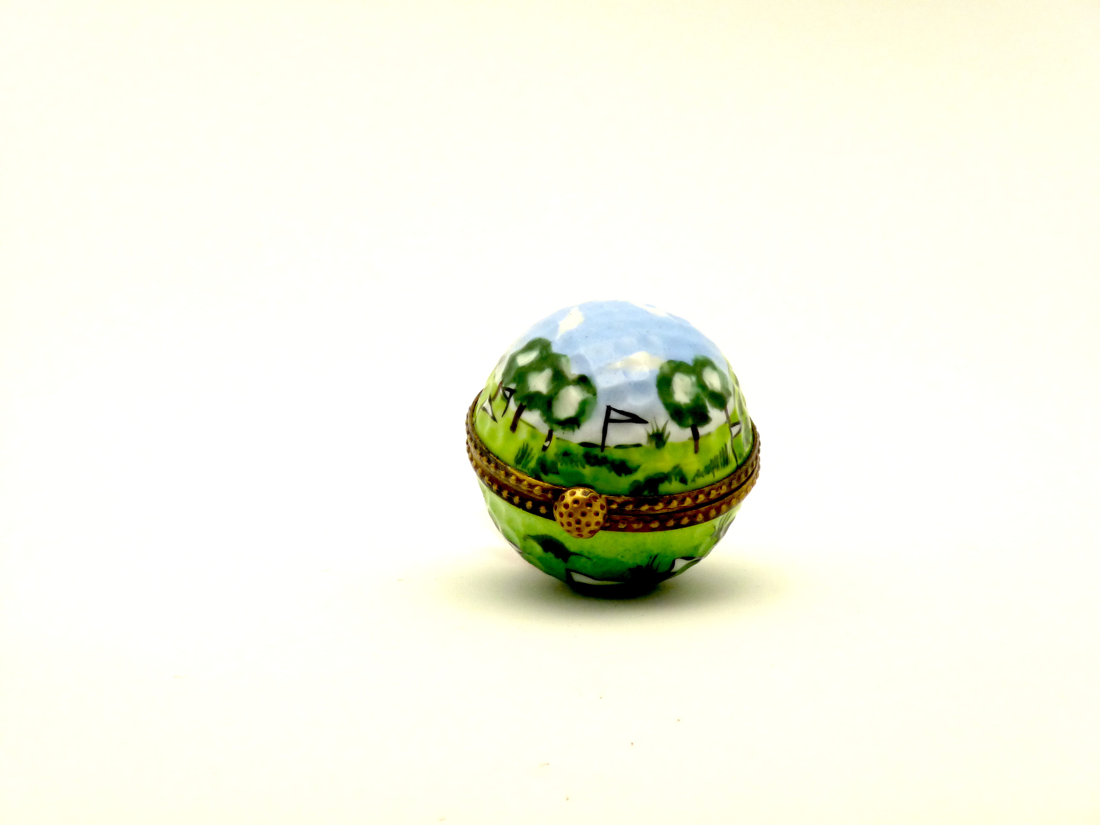 Golf ball with golf course
