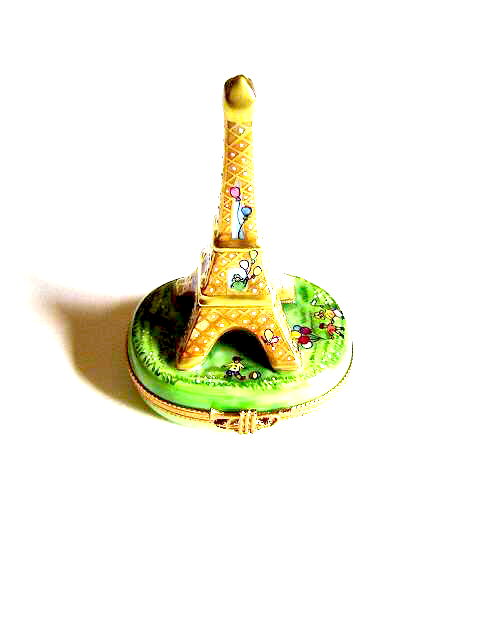 Eiffeil Tower - Happy living