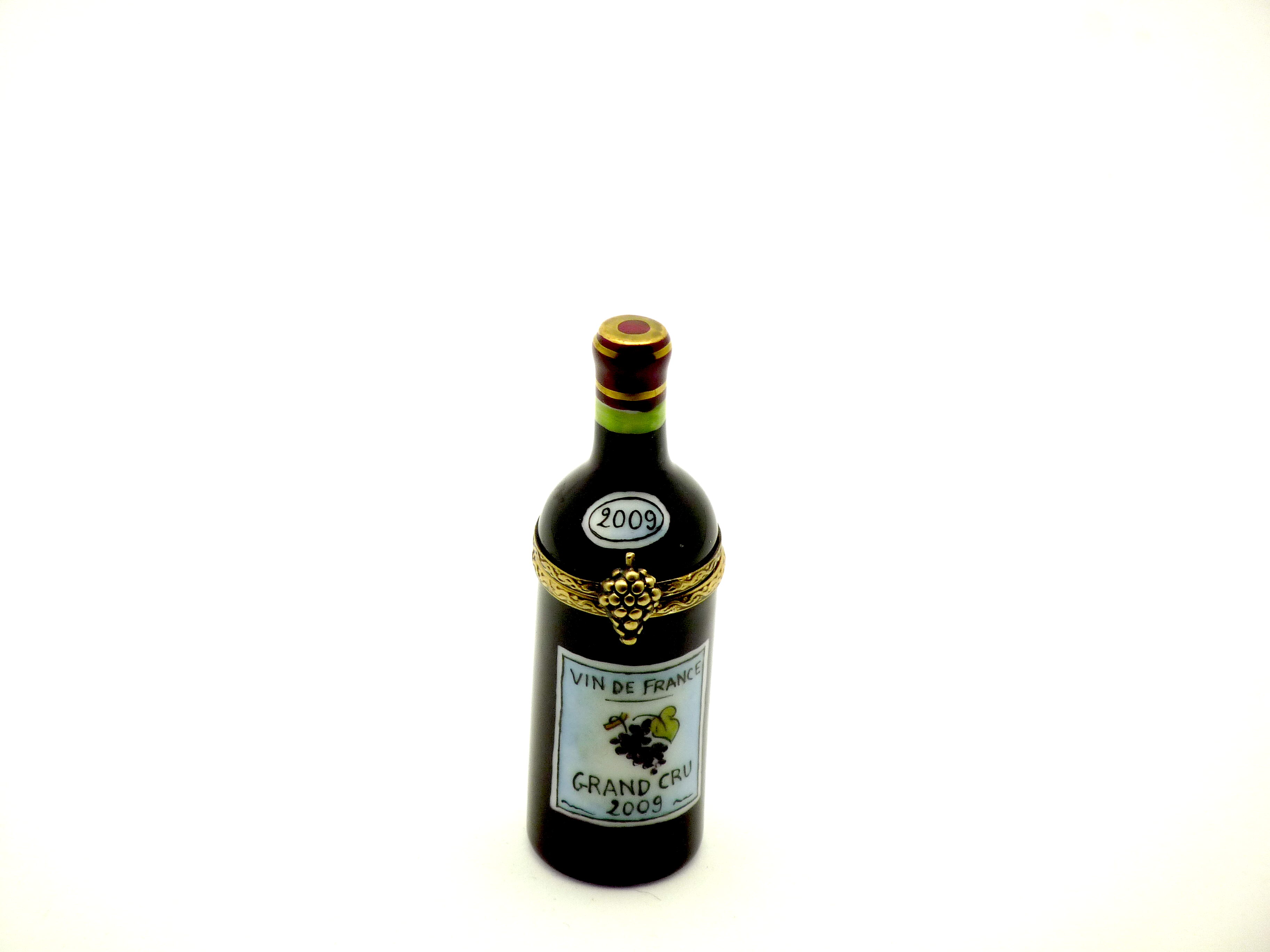 Vin de France-Red wine bottle
