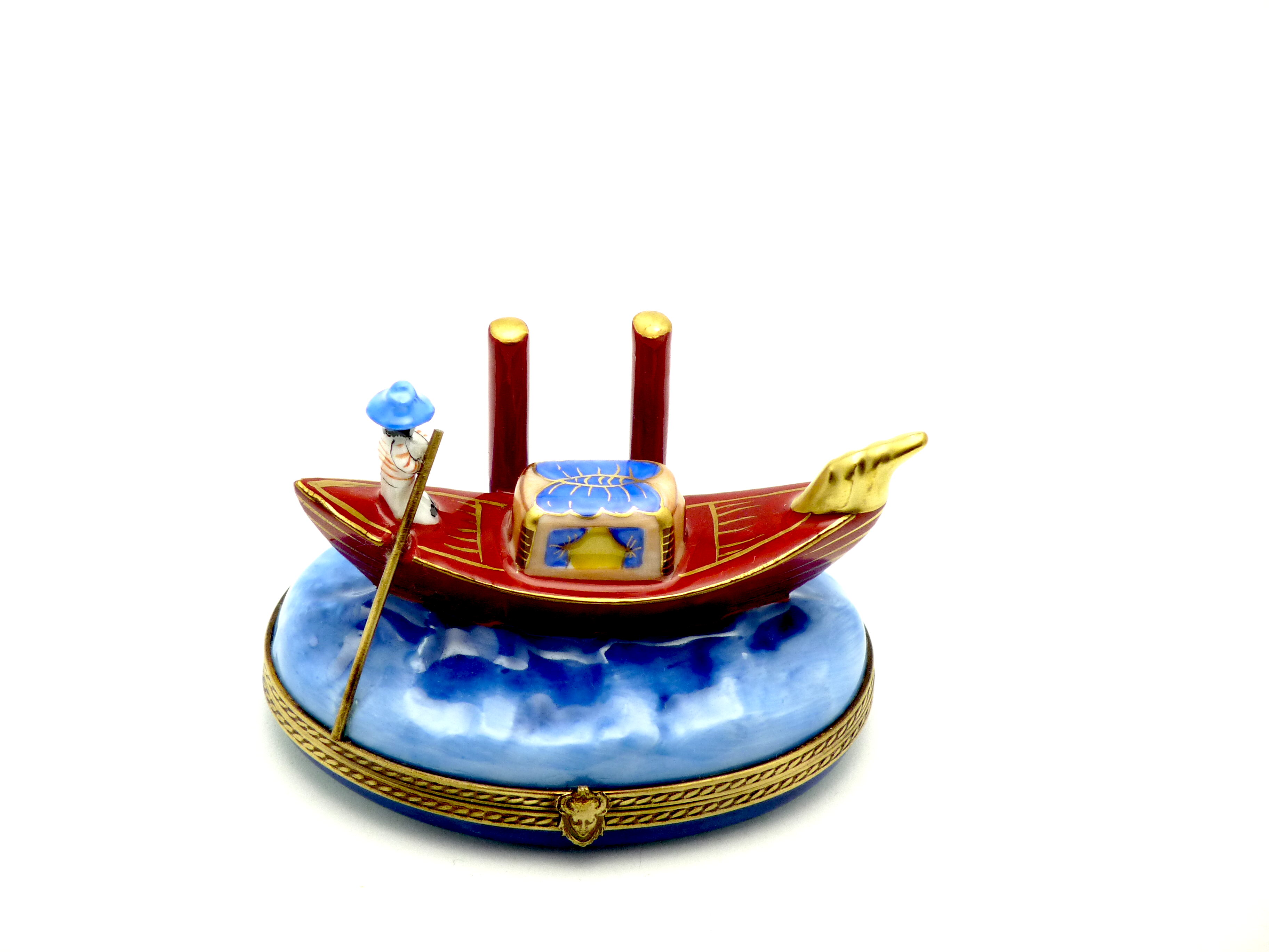 Gondola with mask inside