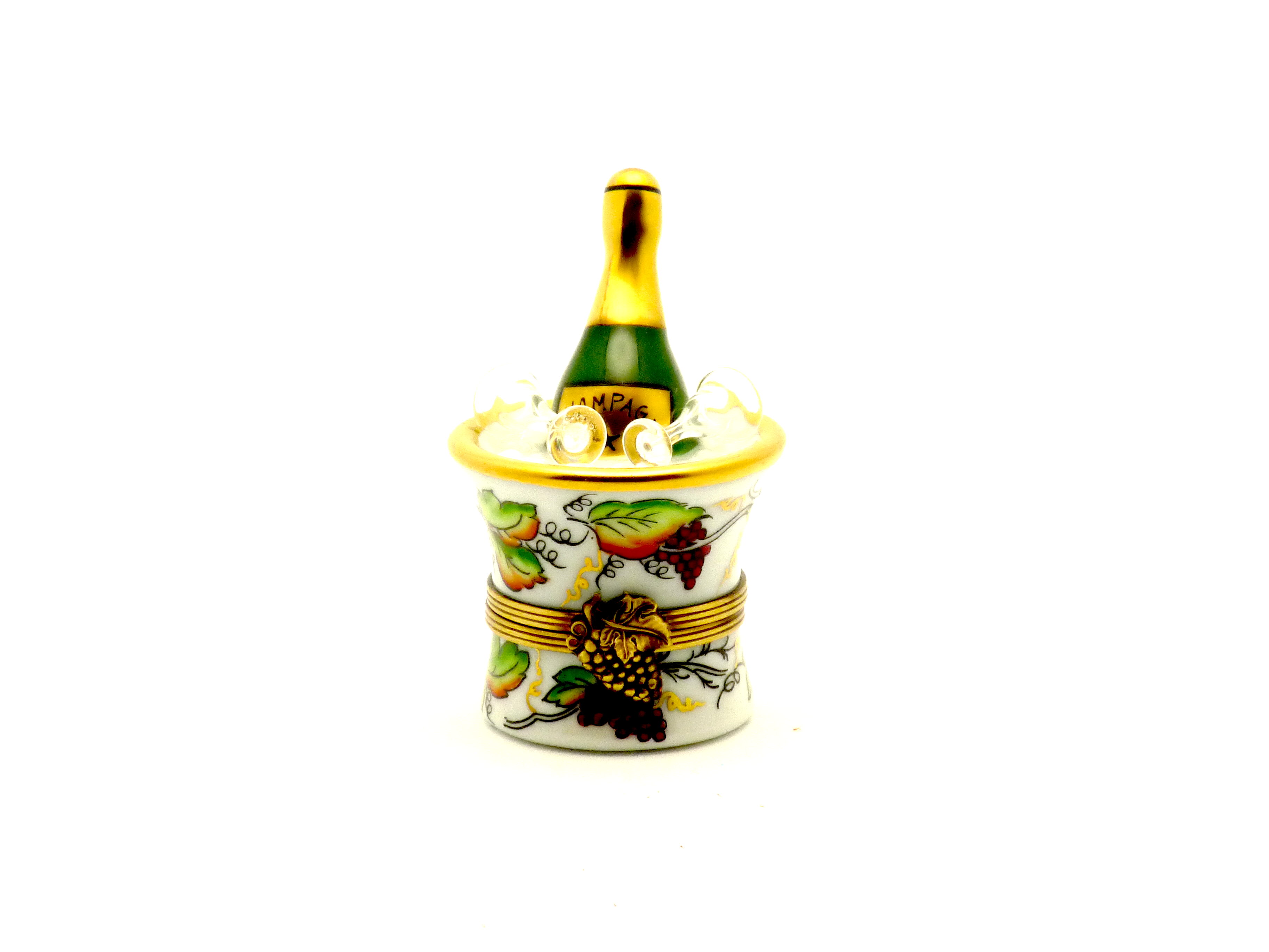 Champagne bucket with glasses -red grapes decor