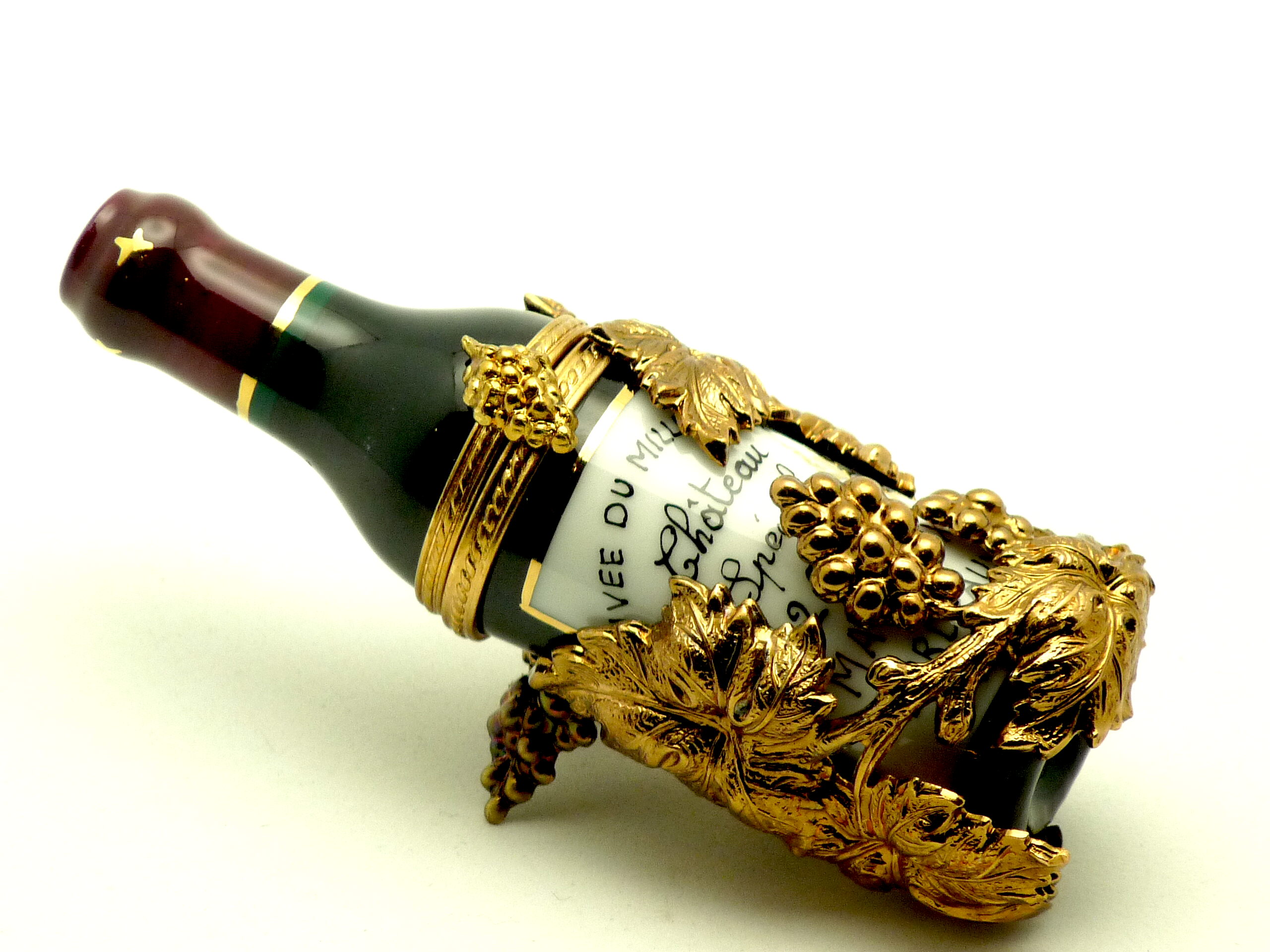 Bordeaux on metal stand
