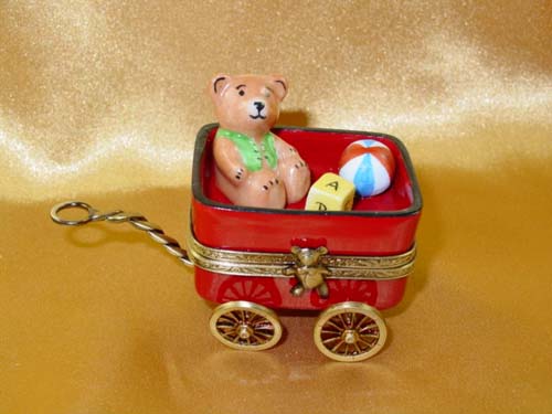 Red wagon with bear