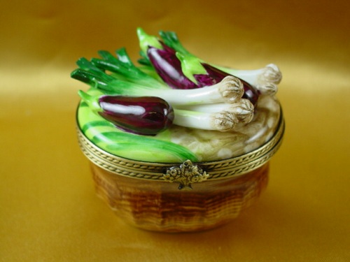 Eggplant basket