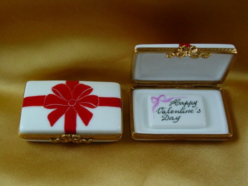 Gift box with red bow - Happy Valentine's Day