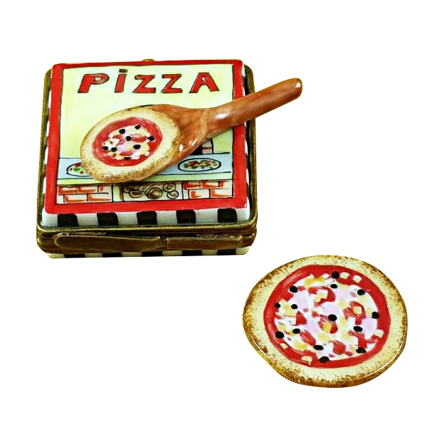Pizza box w/pizza