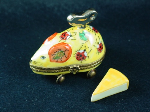 WIND UP MOUSE WITH CHEESE