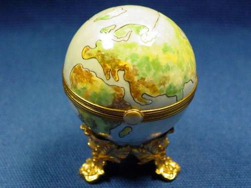 GLOBE ON STAND