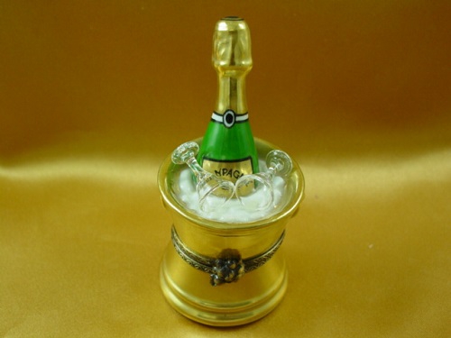 GOLD CHAMPAGNE BUCKET WITH GLASSES