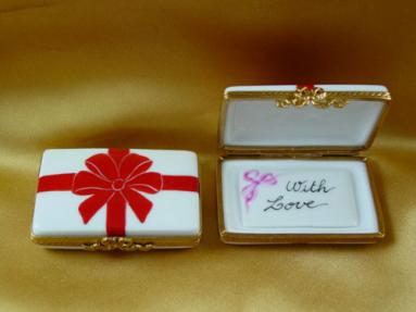Gift box with red bow - With Love