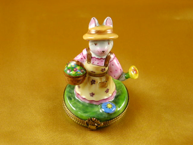 Gardening rabbit