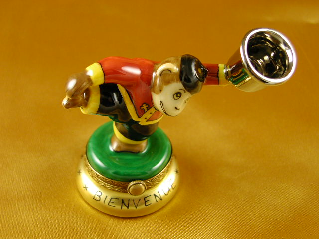 Monkey - garcon de l'hotel