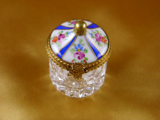 Knob box crystal blue/gold
