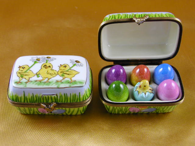 Easter egg box w/eggs