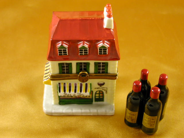 Wine house w/four bottles