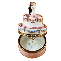 Mini wedding cake w/bride & groom