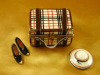 Travel trunk - hat & pumps