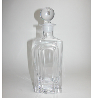 Naomi Decanter