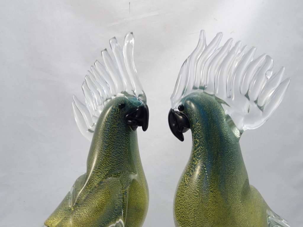 Murano parrot green with clear crest pair