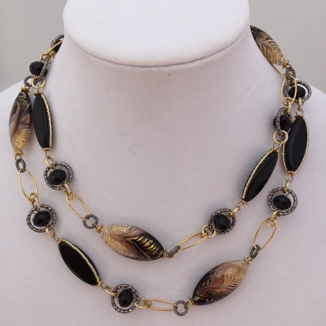 Murano Glass Black/gold Necklace Short