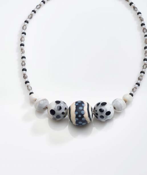 Amelia Murano Glass Necklace  White/Black