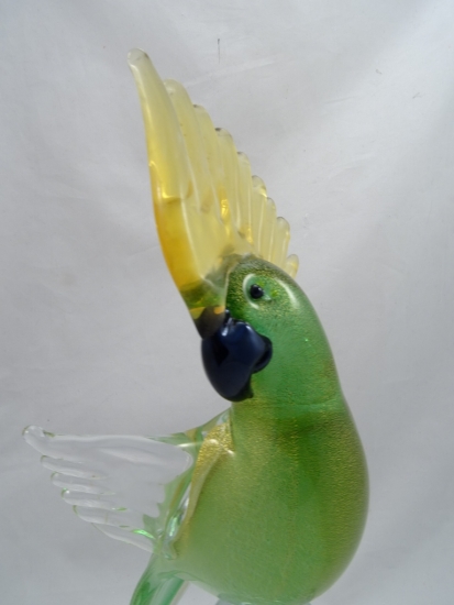 Murano Glass Bird of Paradise Open wings Green/Gold Head Back - Murano  Glass - Murano Glass Gifts Co.
