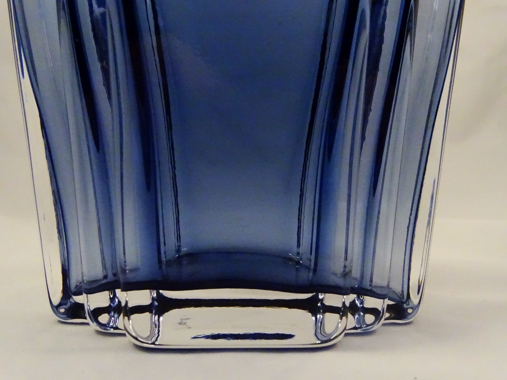 Luxurious Blue Glass Decanter
