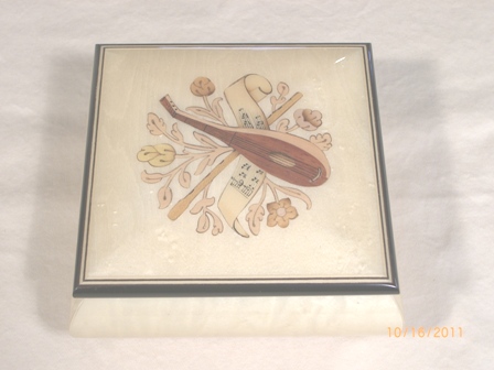 Creamy Color  Music Box with Musical  Inlay