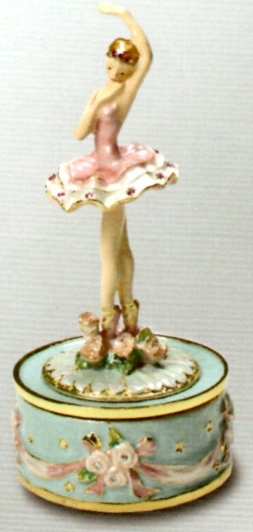 Ballerina musical figurine