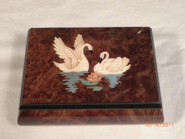 Burled  Walnut High Gloss Music Box with two Swans Inlay