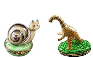 Our collection of Limoges boxes depicting animals is vast and embraces all sorts of animals, birds, reptiles, insects etc. 